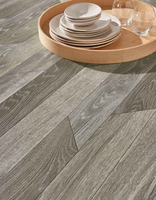 Orchid Staggered Oak Vinyl Flooring - Image 2