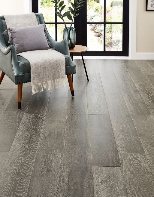Luxury Platinum Oak Engineered Wood Flooring
